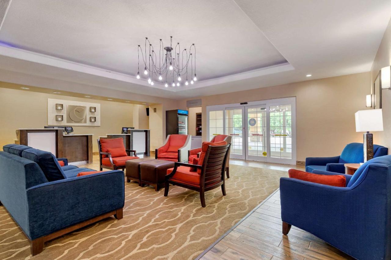 Comfort Inn & Suites Near Six Flags & Medical Center San Antonio Dış mekan fotoğraf