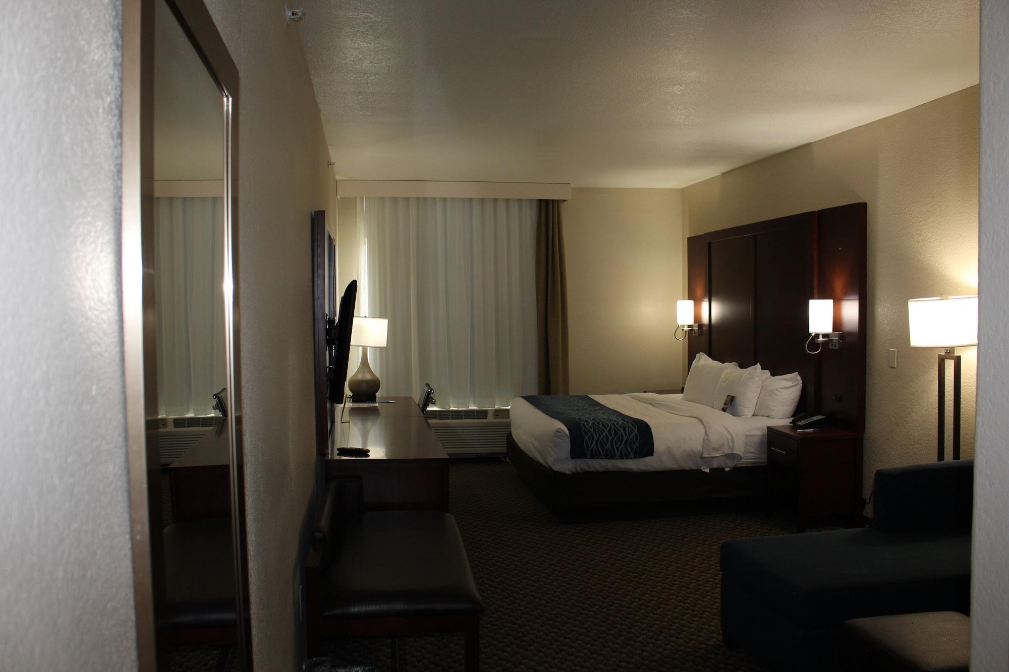 Comfort Inn & Suites Near Six Flags & Medical Center San Antonio Dış mekan fotoğraf