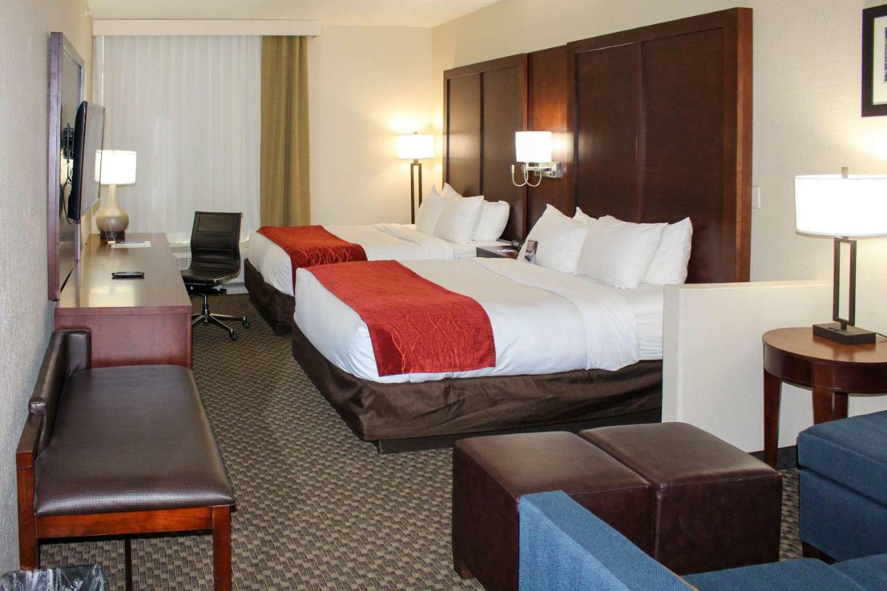 Comfort Inn & Suites Near Six Flags & Medical Center San Antonio Dış mekan fotoğraf